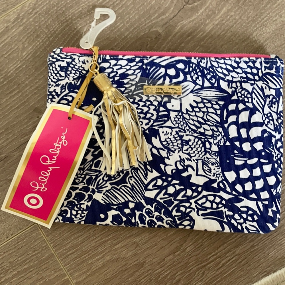 NWT lily pulitzer pouch - never used